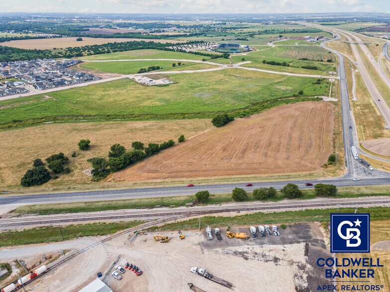 2303 Weatherford Hwy, Cleburne, TX à vendre - Photo de l’immeuble – Image 3 sur 11