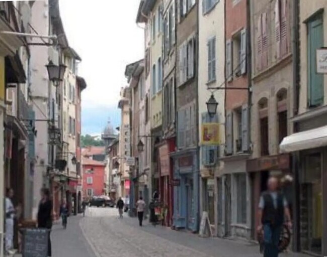 Plus de détails pour Local commercial à vendre