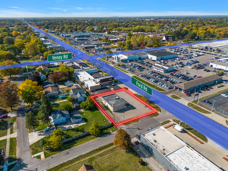 32611 Ford Rd, Garden City, MI à louer - Photo de l’immeuble – Image 2 sur 19