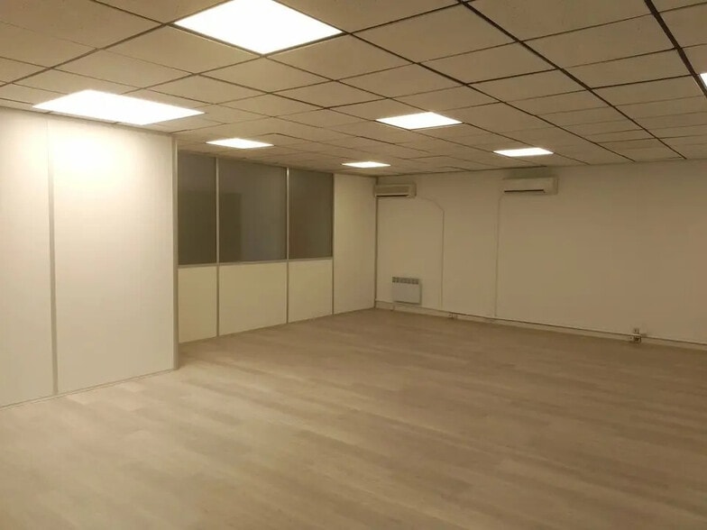 Bureau dans Marseille à louer - Photo intérieure – Image 3 sur 6