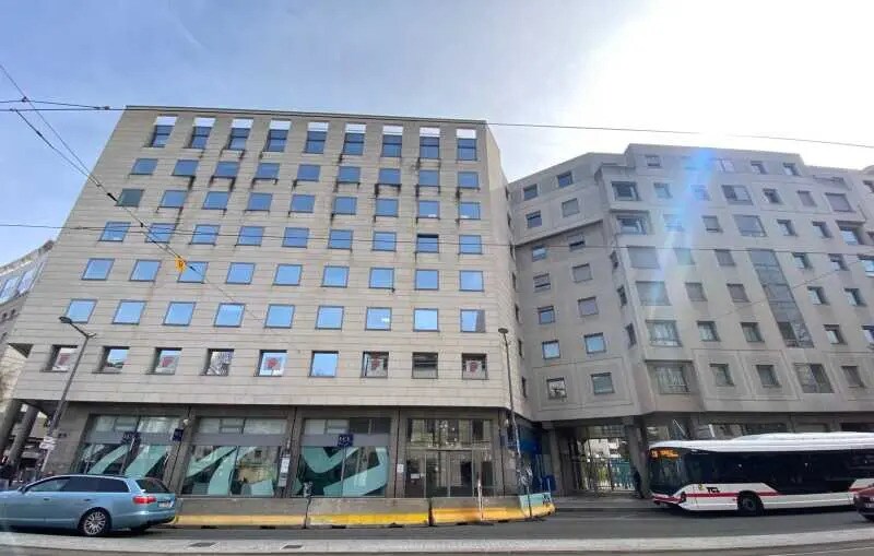 Bureau dans Lyon à louer - Photo de l’immeuble – Image 2 sur 13