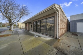 620 Great Jones St, Fairfield, CA à louer Photo de l’immeuble– Image 1 sur 15