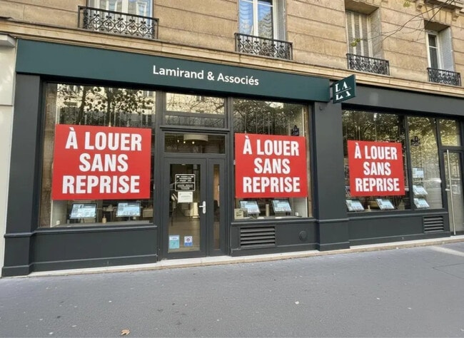 Plus de détails pour Local commercial à louer