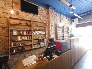 Local commercial dans Barcelone, Barcelona à louer Photo intérieure– Image 2 sur 13