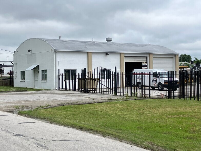 4940 E Archer St, Tulsa, OK à vendre - Photo de l’immeuble – Image 1 sur 5