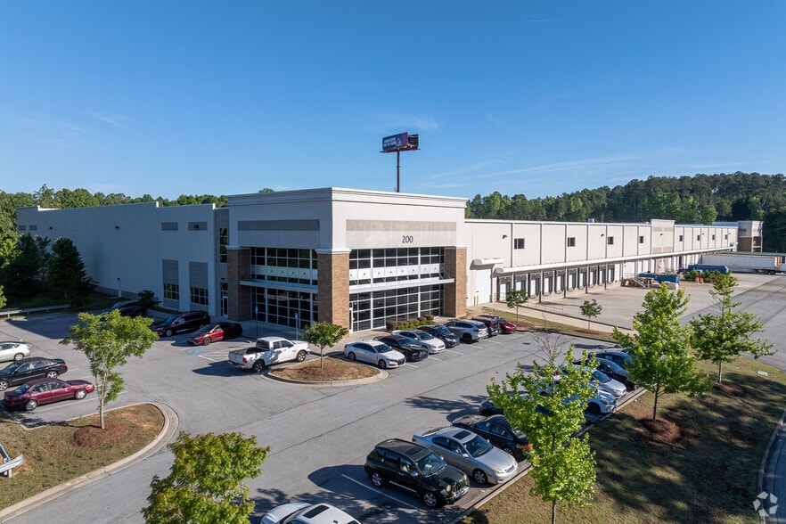 2000 Buford Mill Dr, Buford, GA à louer - Photo principale – Image 1 sur 6