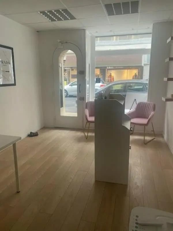 Local commercial dans Villefranche-sur-Saône à louer Photo de l’immeuble– Image 1 sur 5