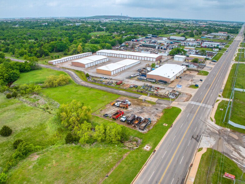 9401 S Sunnylane Rd, Oklahoma City, OK à louer - Photo de l’immeuble – Image 3 sur 5