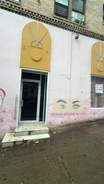 831 W 181st St, New York, NY à louer - Vidéo sur l’annonce professionnelle – Image 2 sur 8