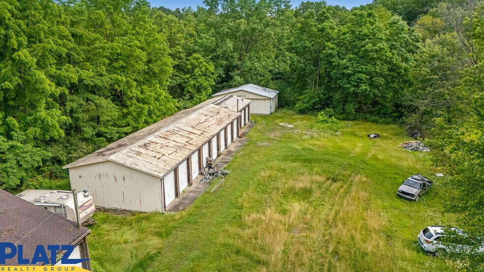 13332 Mahoning Ave, North Jackson, OH à vendre - Photo de l’immeuble – Image 3 sur 8