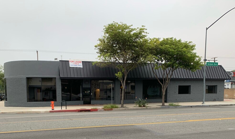 4000-4004 W Burbank Blvd, Burbank, CA à louer - Photo de l’immeuble – Image 2 sur 2