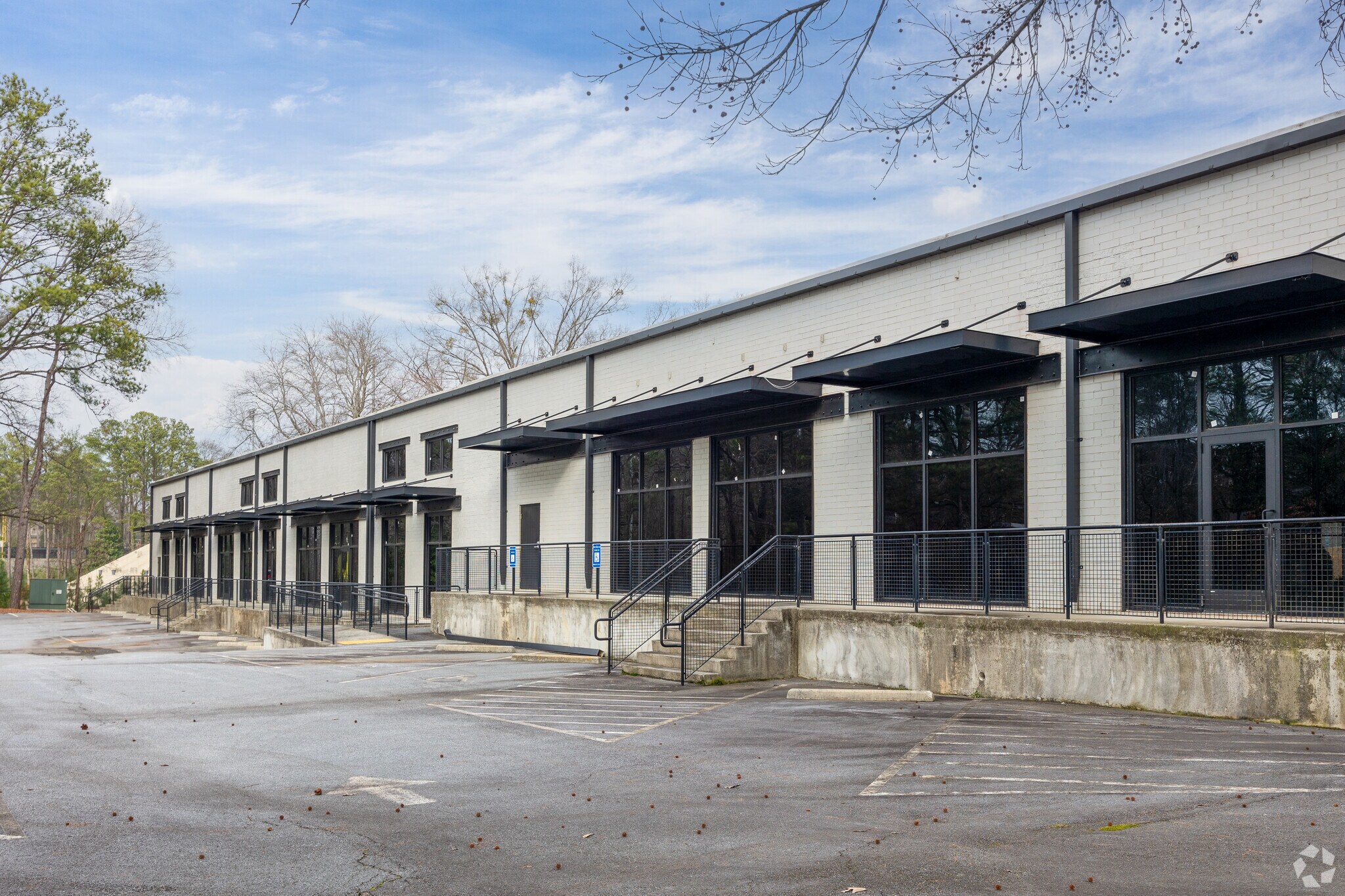 3586 Pierce Dr NE, Chamblee, GA à louer Photo principale– Image 1 sur 39