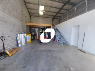 Plus de détails pour Local d'activités à louer