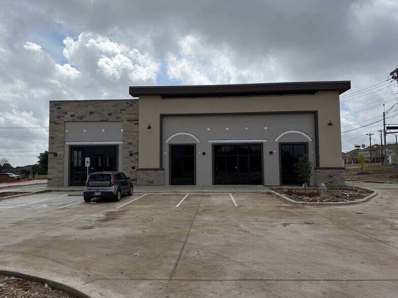 1012 Municipal Dr, Leander, TX à vendre - Photo de l’immeuble – Image 3 sur 5