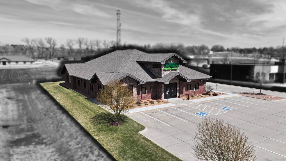 3200 Raasch Dr, Norfolk, NE à vendre - Photo de l’immeuble – Image 2 sur 23
