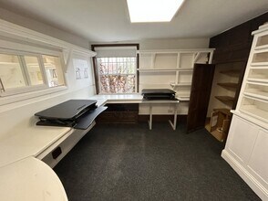 34 Market Pl S, Ripon à louer Photo intérieure– Image 2 sur 6