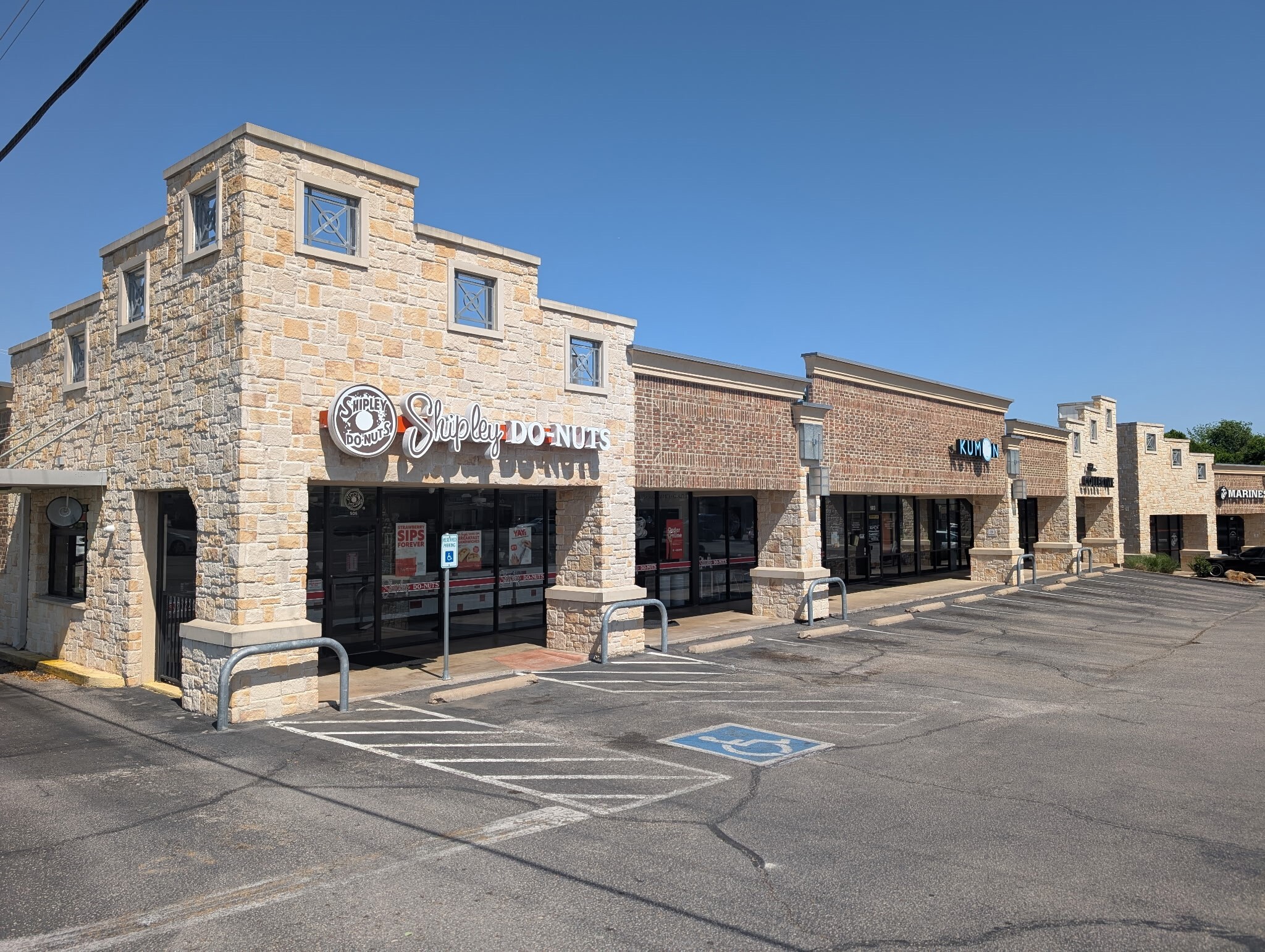 8810 W Highway 84, Waco, TX à louer Photo de l’immeuble– Image 1 sur 8