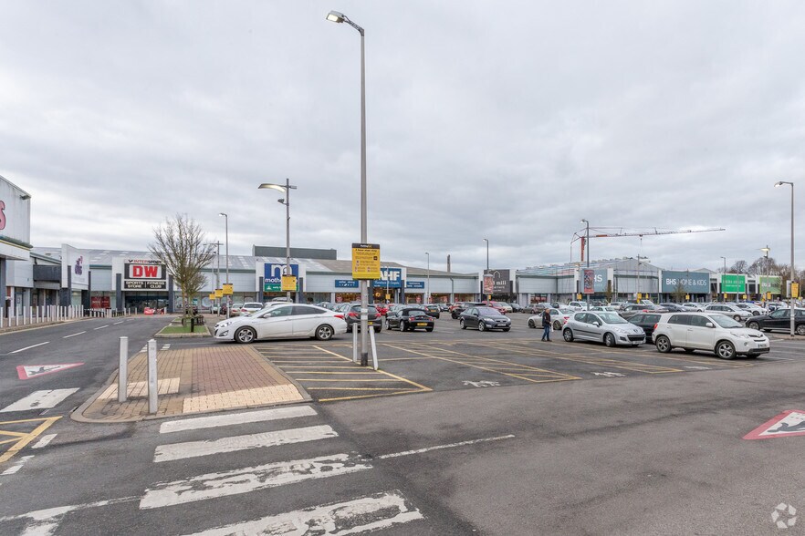 Towcester Rd, Northampton à louer - Photo de l’immeuble – Image 1 sur 2