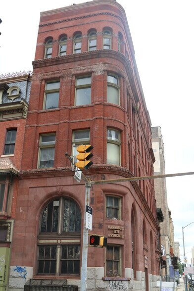 200 W Fayette St, Baltimore, MD à vendre - Photo de l’immeuble – Image 2 sur 13