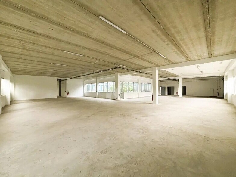 Bureau dans Les Ulis à louer - Photo intérieure – Image 3 sur 11