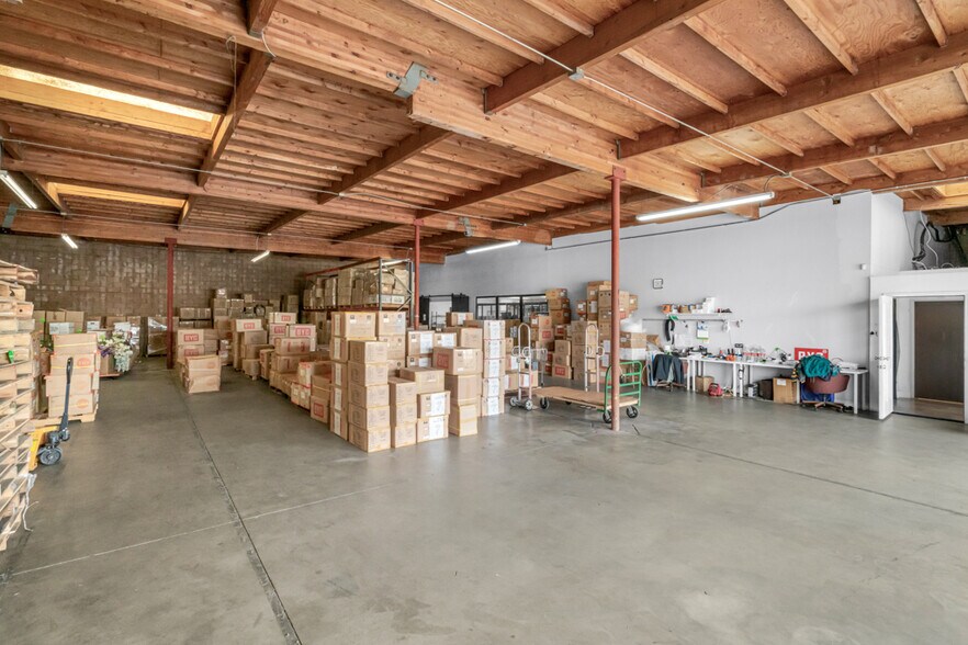 18732 Corby Ave, Artesia, CA à louer - Photo intérieure – Image 1 sur 18