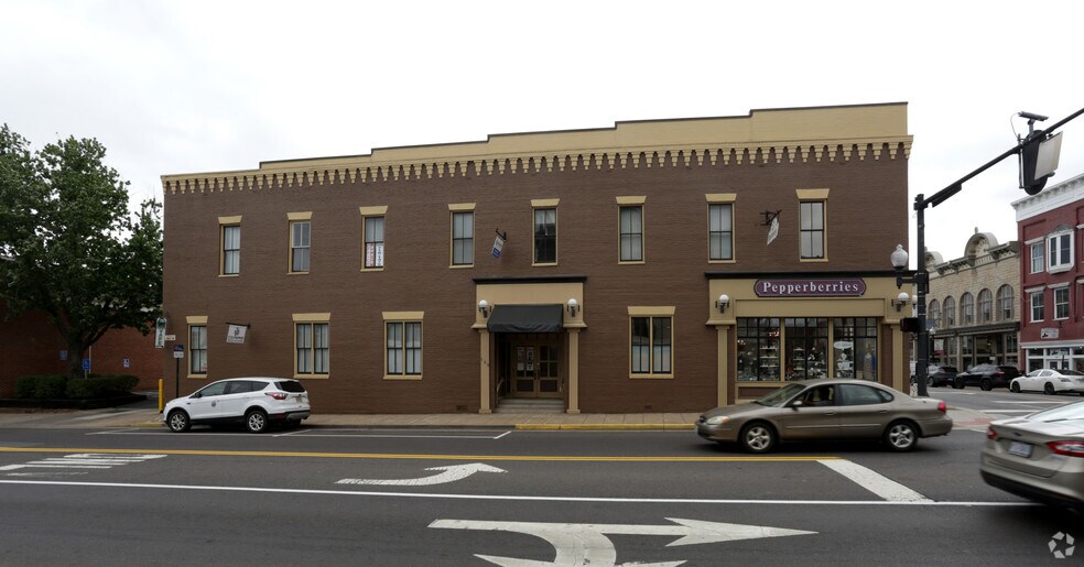 105 N Main St, Culpeper, VA à louer - Photo de l’immeuble – Image 3 sur 5