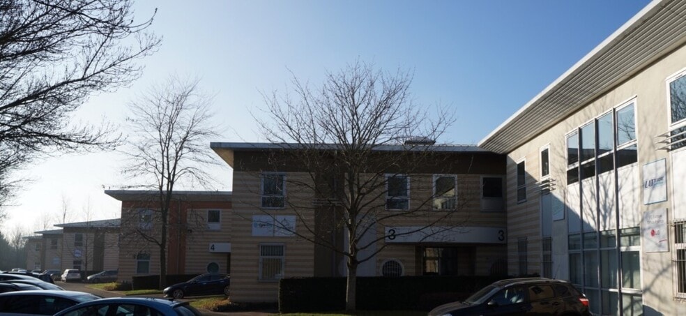 164 Avenue Joseph Kessel, Voisins-le-Bretonneux à louer - Photo de l’immeuble – Image 1 sur 4