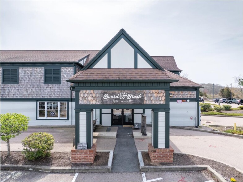 80 Stonington Rd, Mystic, CT à louer - Photo de l’immeuble – Image 3 sur 24