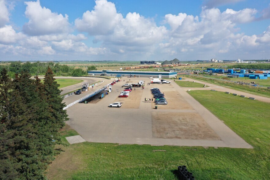 55112 Highway 825, Sturgeon County, AB à vendre - Photo de l’immeuble – Image 3 sur 8