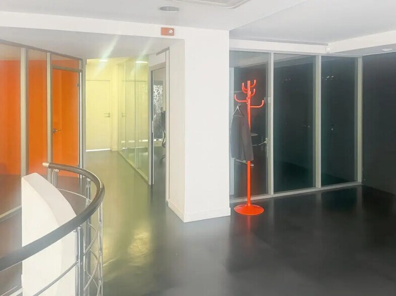 Bureau dans Levallois-Perret à vendre - Photo de l’immeuble – Image 2 sur 6