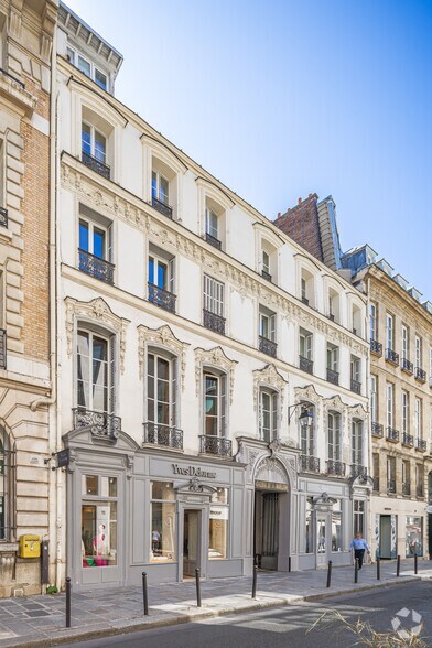 30 Rue Boissy D'Anglas, Paris à louer - Photo de l’immeuble – Image 2 sur 8