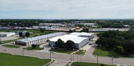 888 N Mill St, Lewisville, TX - VUE AÉRIENNE  vue de carte - Image1