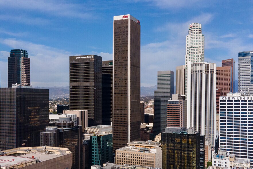 707 Wilshire Blvd, Los Angeles, CA à louer - Photo de l’immeuble – Image 1 sur 7