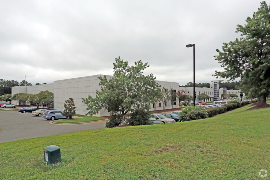 10700 World Trade Blvd, Raleigh, NC à louer - Photo principale – Image 1 sur 54