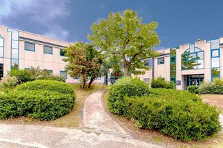 Plus de détails pour Local d'activités à louer