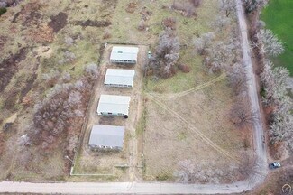 Plus de détails pour 3201 Bates Rd, Topeka, KS - Industriel/Logistique à vendre