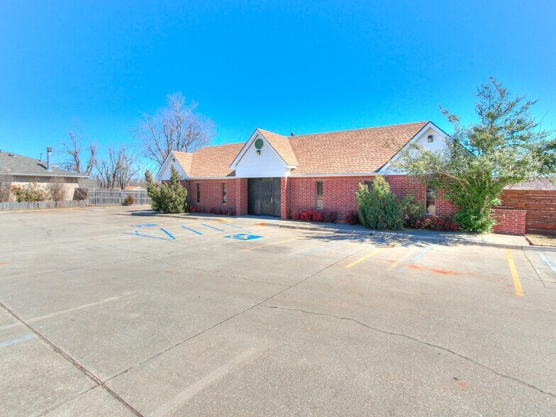 2820-2828 Linda Ln, Oklahoma City, OK à louer - Photo de l’immeuble – Image 2 sur 9