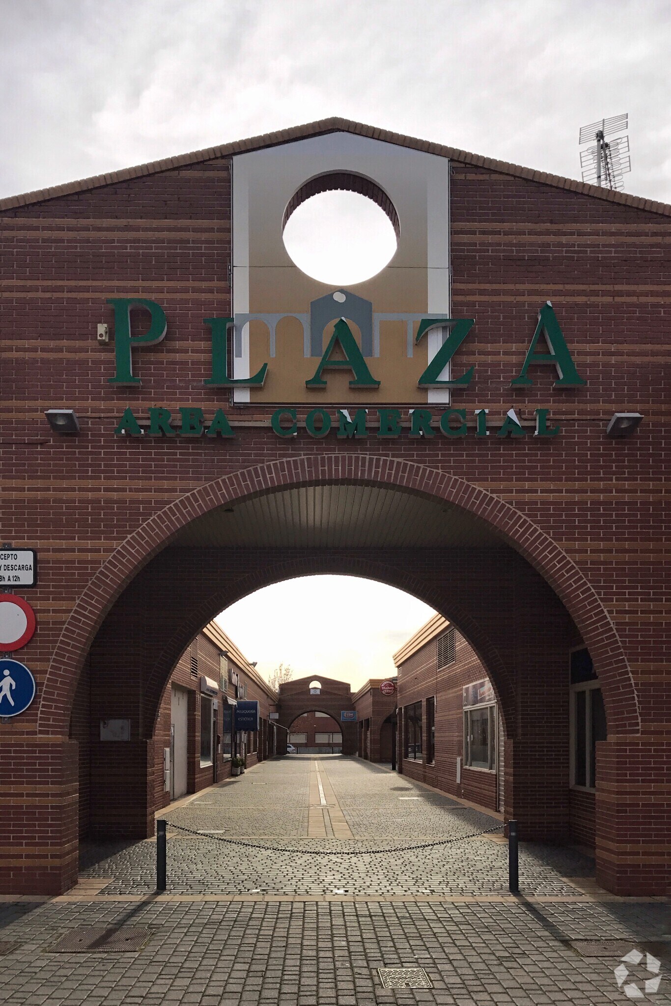 Avenida de España, 4, Villanueva de la Torre, Guadalajara à vendre Photo de l’immeuble– Image 1 sur 5