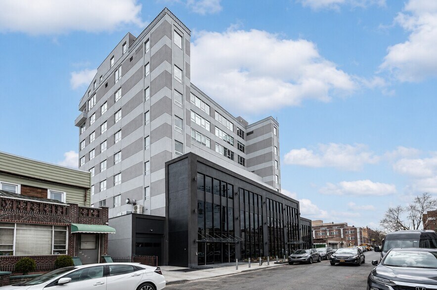 1055-1063 63rd St, Brooklyn, NY à louer - Photo de l’immeuble – Image 3 sur 15