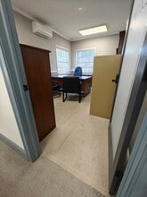 64 Hilton Ave, Hempstead, NY à louer Photo intérieure– Image 2 sur 4