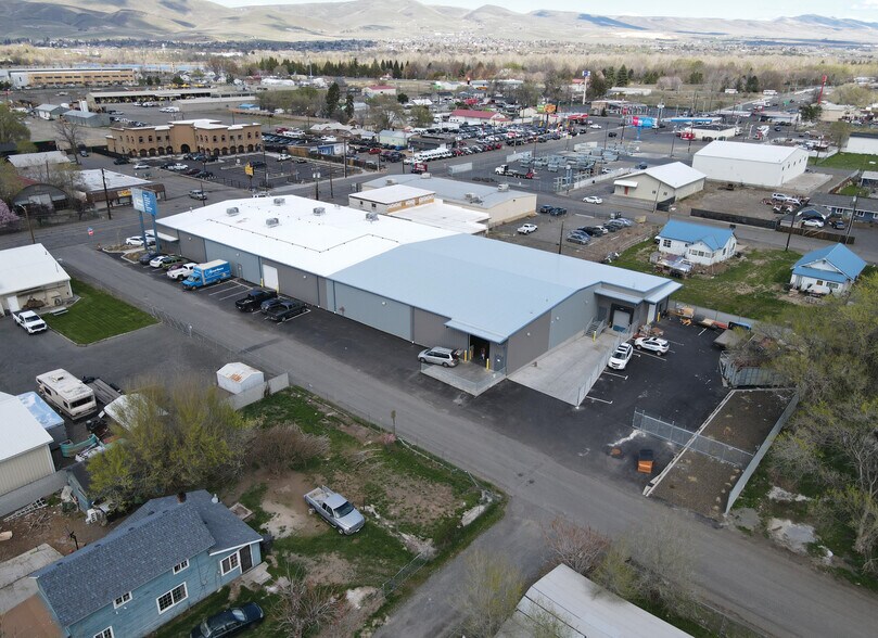1508 E Nob Hill Blvd, Yakima, WA à vendre - Photo de l’immeuble – Image 2 sur 3