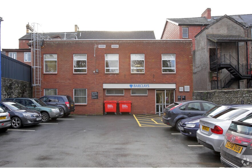 11-11a Broad St, Builth Wells à vendre - Photo de l’immeuble – Image 2 sur 5