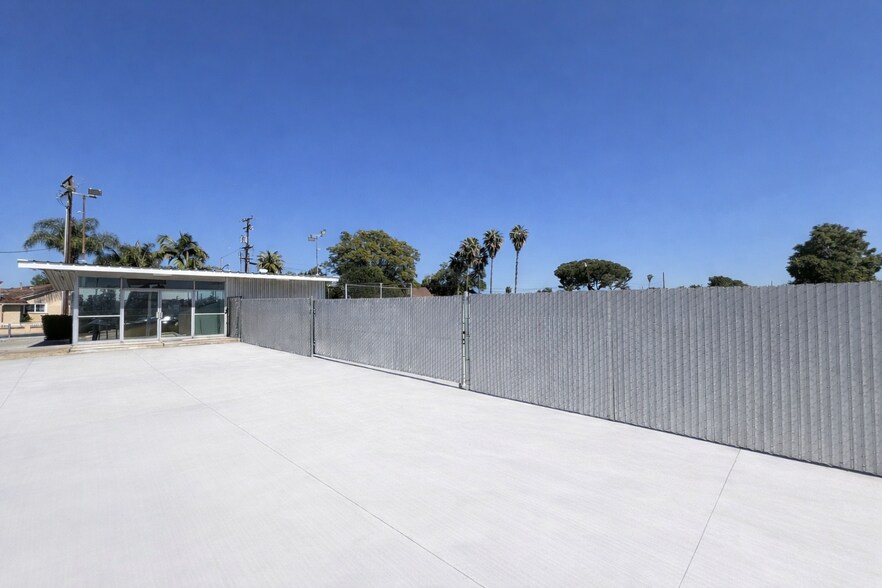 500 S Harbor Blvd, La Habra, CA à louer - Photo de l’immeuble – Image 3 sur 5