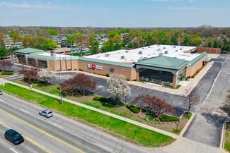Plus de détails pour 8300 N Wayne Rd, Westland, MI - Local commercial à louer