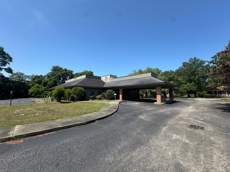 407 N Salem Ave, Sumter, SC à vendre - Photo de l’immeuble – Image 3 sur 30