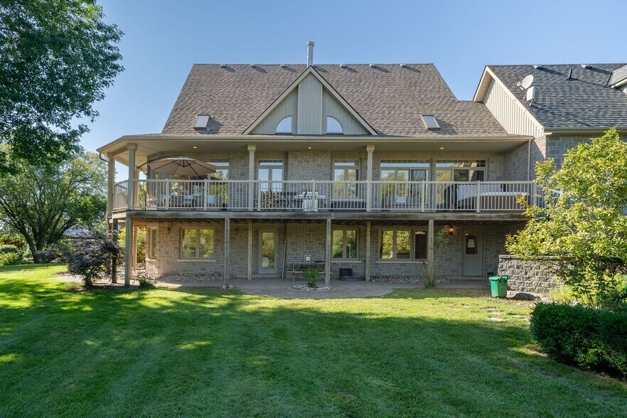 46 Stapleton Rd, Hillier, ON à vendre - Photo de l’immeuble – Image 3 sur 17