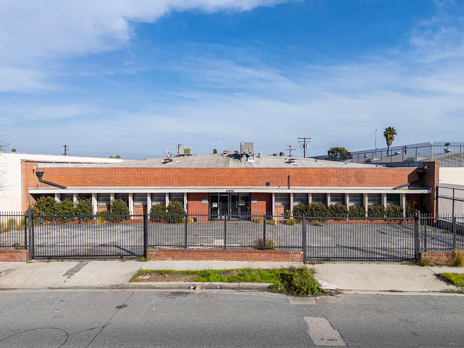 12828 S Broadway, Los Angeles, CA à vendre Photo principale– Image 1 sur 27