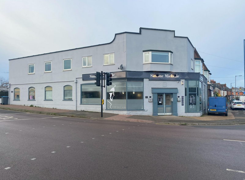 73-75 High Rd, Felixstowe à vendre - Photo principale – Image 1 sur 3