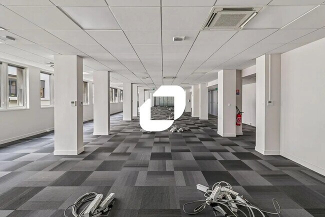 Plus de détails pour 12 Rue Vernier, Paris - Bureau à louer