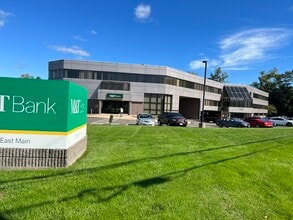 500 E Main St, Branford, CT à louer Photo intérieure– Image 1 sur 4